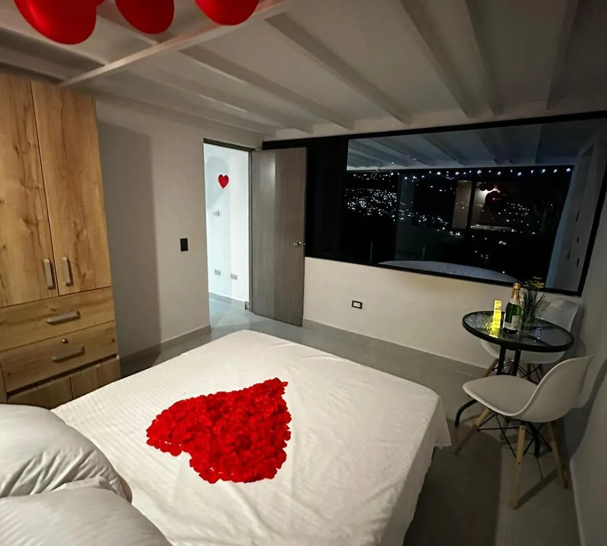 Paraiso Escondido Glamping Medellin