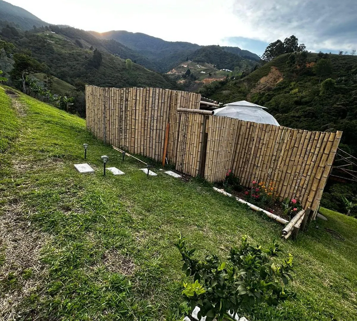 Paraiso Escondido Glamping Medellin 0*,