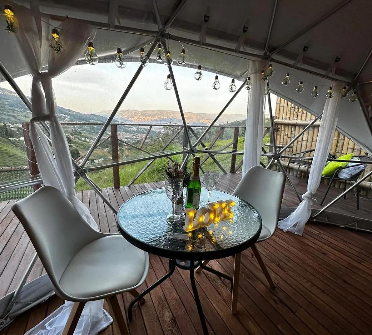 Paraiso Escondido Glamping Medellin 0*,  Colombia