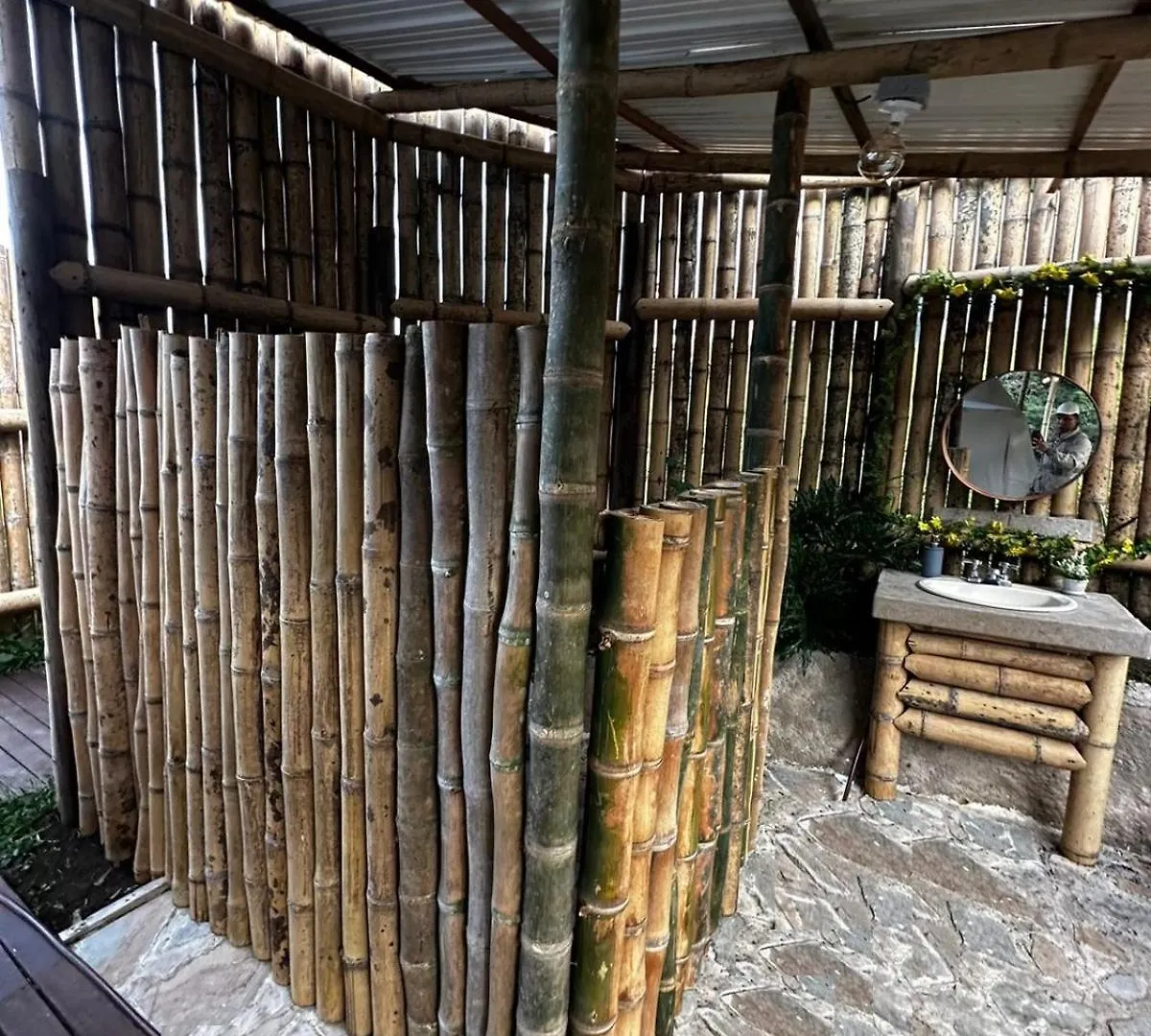 Paraiso Escondido Glamping contacts
